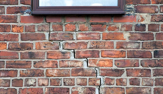Wall crack